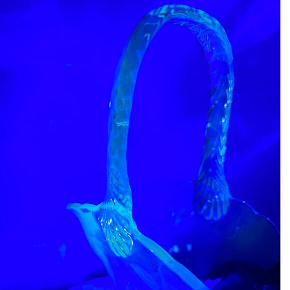 Tiffin-Franciscan 310-1-2 Blue Depression Glass Wedding Basket 9" UV Reactive - Picture 6 of 7